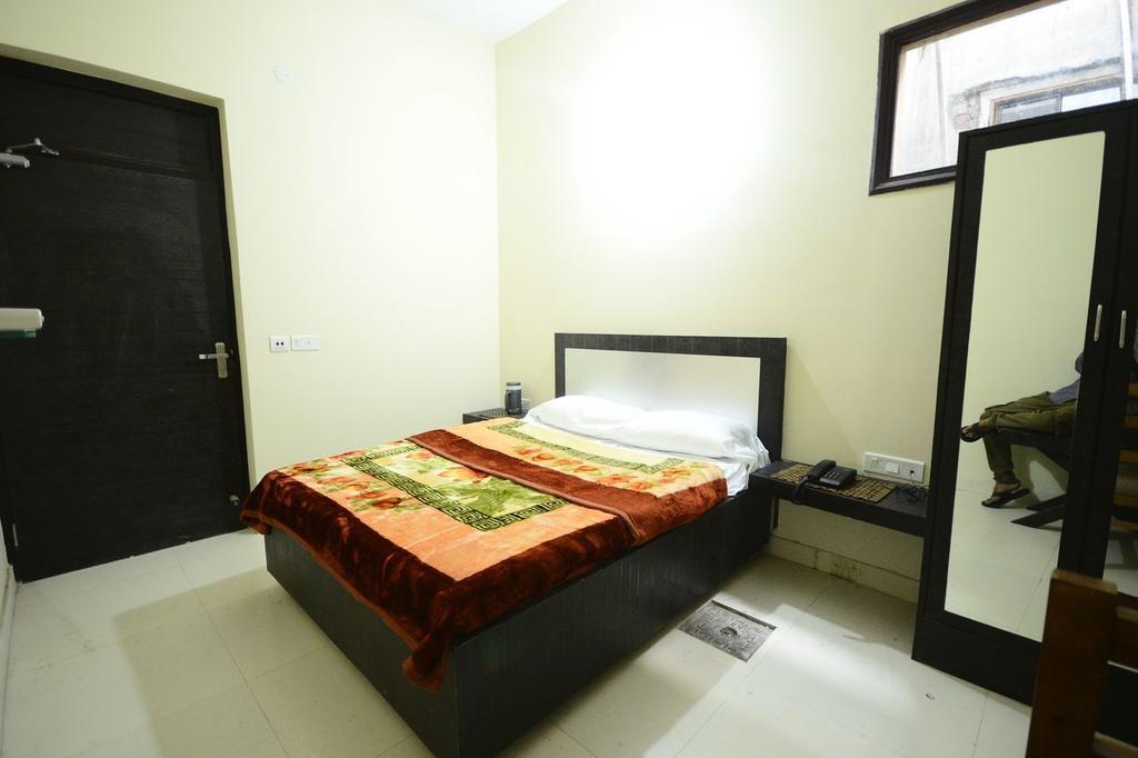 Hotel Mehra Inn Amritsar Eksteriør billede