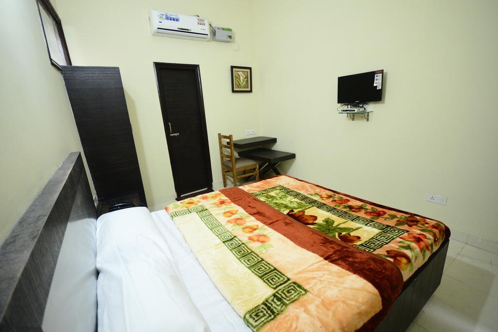 Hotel Mehra Inn Amritsar Eksteriør billede
