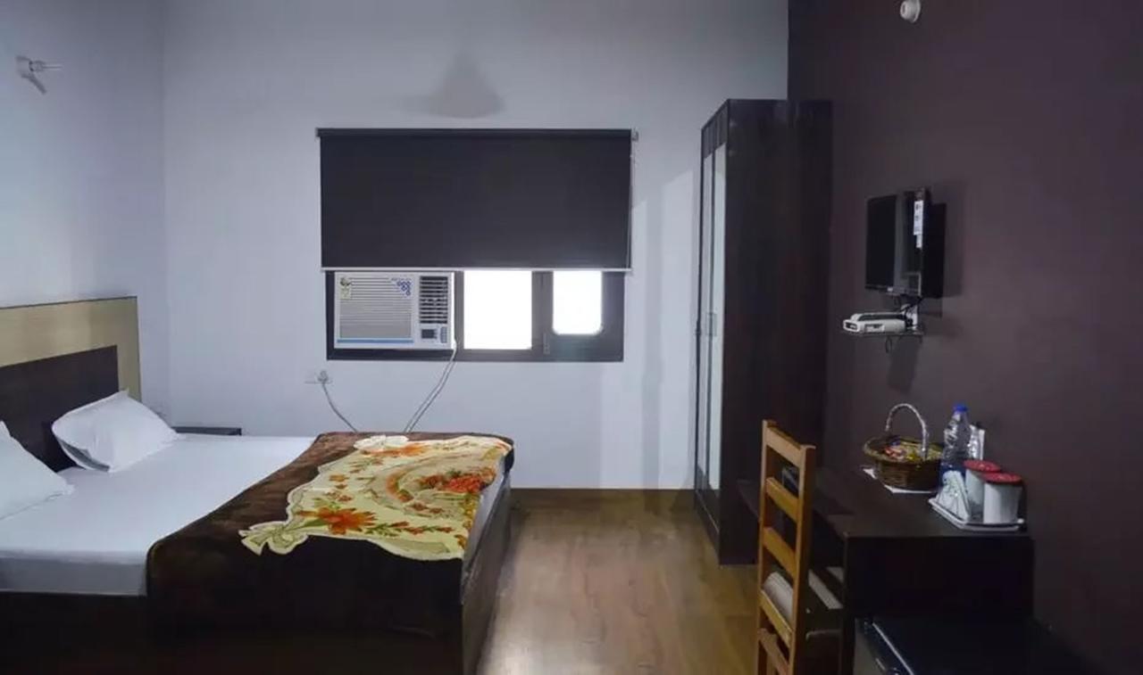 Hotel Mehra Inn Amritsar Eksteriør billede