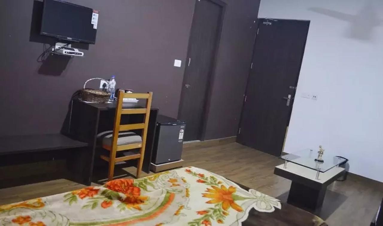 Hotel Mehra Inn Amritsar Eksteriør billede