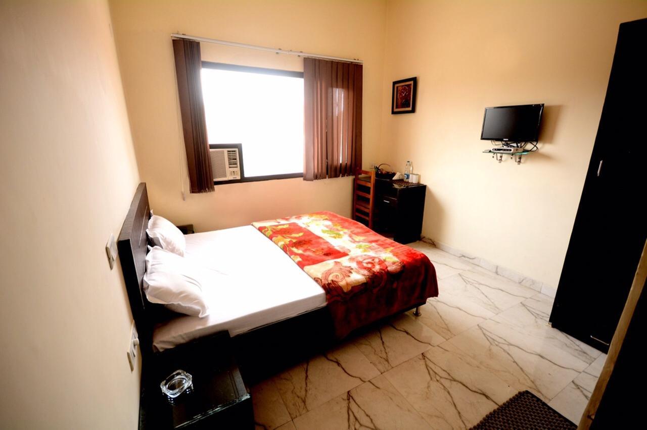 Hotel Mehra Inn Amritsar Eksteriør billede